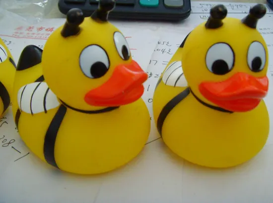 Customized Bee Duck for Promotion Custom Duck 